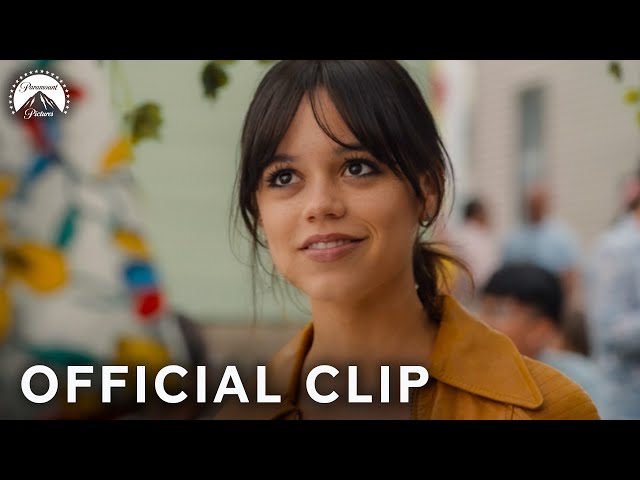 Jenna Ortega's Instant Chemistry w/ 'Bartender' (Full Scene) | Finestkind | Paramount Movies