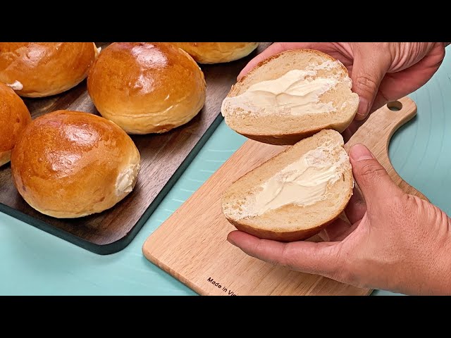 Irresistible! Milk cream roll Easy Bread home baking