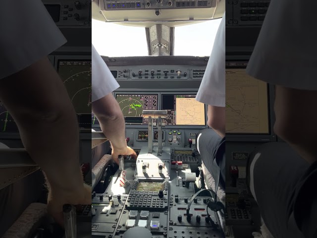 Actual Gulfstream 450 landing #noedit #rawvideo #gulfstream #landing