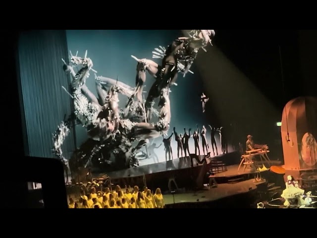 Bjork  in Lisbon 9/1/23