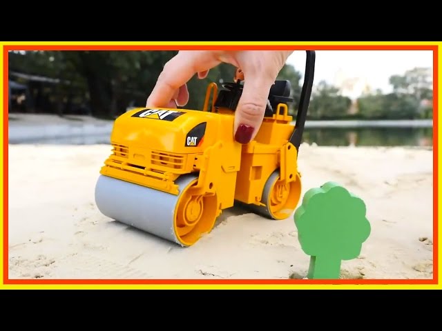 Sand Pit Toys: ROAD ROLLER - How to Build a City - Kids Construction Playground!