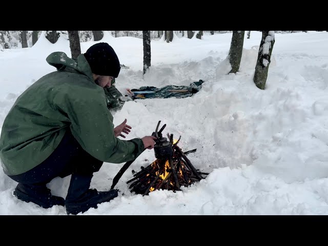 3 Days Alone in a Deadly Snowstorm -No Sleeping Bag! -20c°