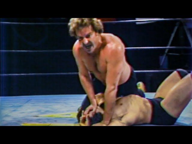 Roberts invents the devastating DDT: Jake “The Snake” Roberts A&E Biography: Legends sneak peek