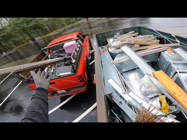 Dumpster Diving - Wet and Cold, The Trash Scrap Still Needs To Be Found