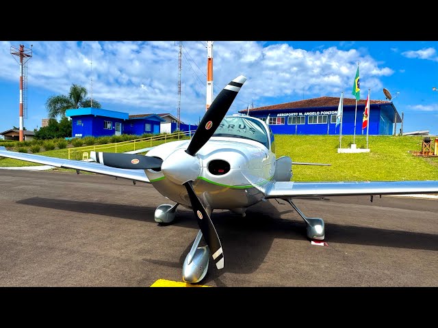 Voo no Cirrus SR22