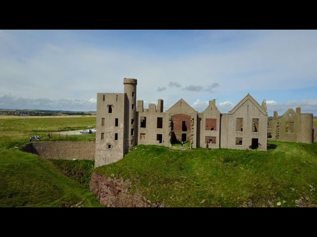 New Slains Castle, Cruden Bay.  The very talented Jon Edwards on guitar