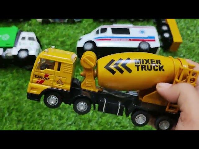 MENCARI MAINAN ANAK-ANAK --- Mencari Mainan Anak Anak Mobil Dump Truck, Ambulance, Truk Pasir