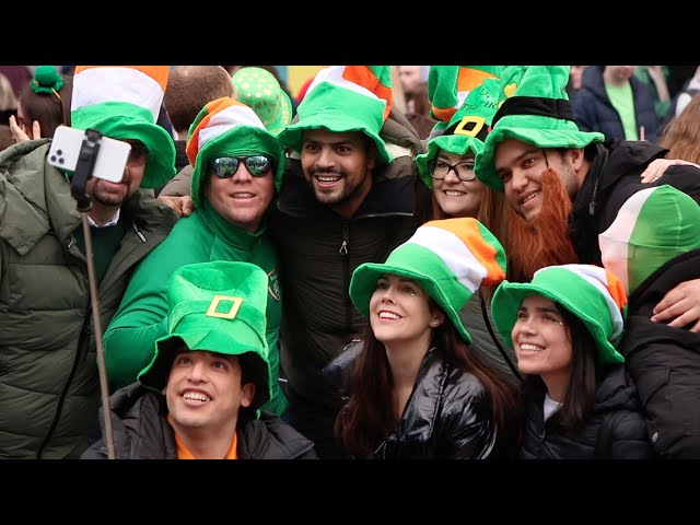 St. Patrick's Day Parade in 2 minutes !!!  - Cork 2022