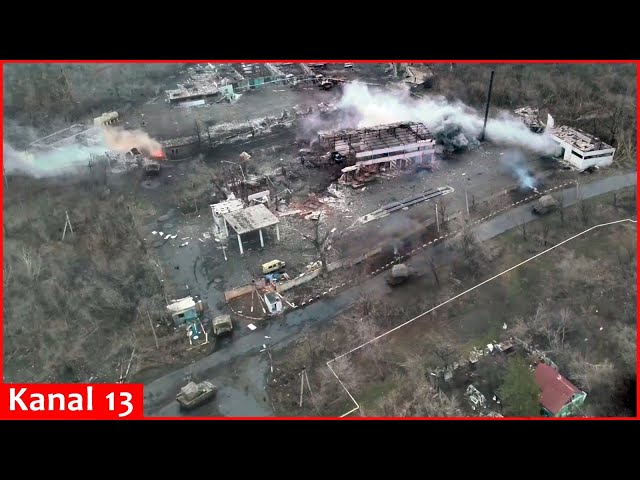 Assault operation of Ukrainian Police attacking Russian hideout with Bradley and tank in Donetsk