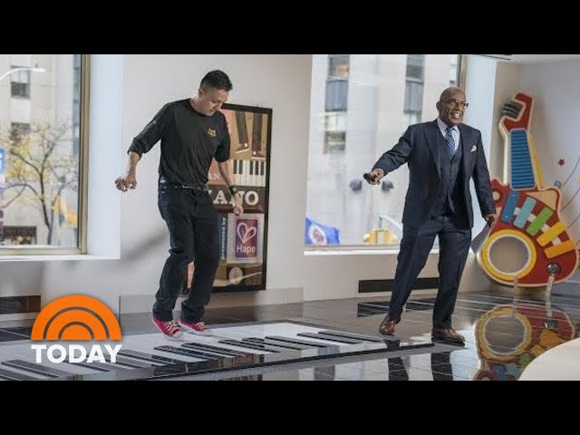 FAO Schwarz Reopens: Al Roker Checks Out The Iconic Toy Store | TODAY