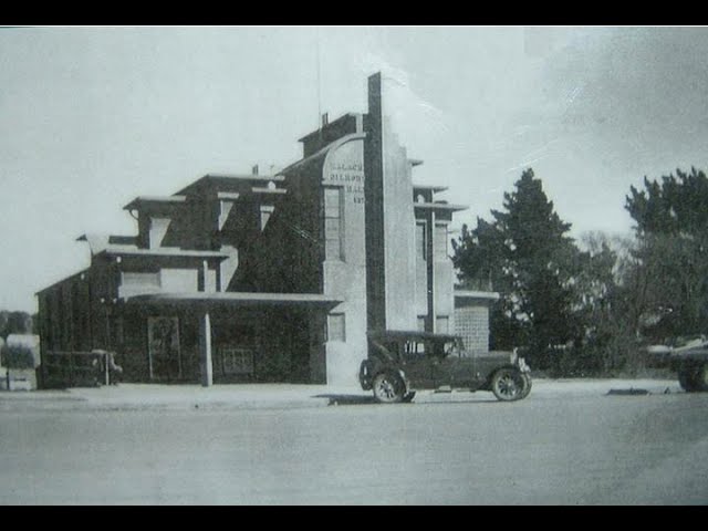 Restoration of an Art Deco gem. The Malachi Gilmore Hall in Oberon, NSW