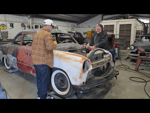 Hidden hot rod collection!!! Deep in the back roads of California's Gold Country ⚱️