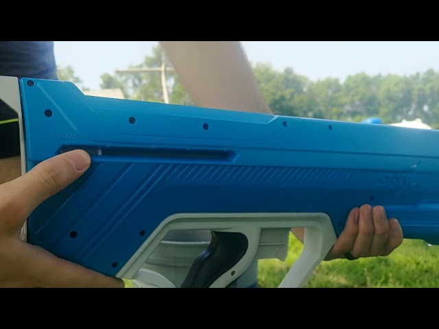 The Spyra LX is the superior water gun - Spyra Two vs Spyra LX