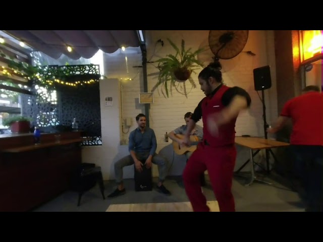 180 VR Life Footage Tablao Flamenco at Pata Negra Tapas Bar  12