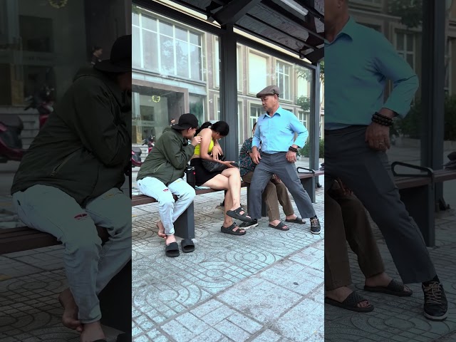 Couple helping young girl [KINDNESS MAN] #kindness #respect #goodman #happy #humanities