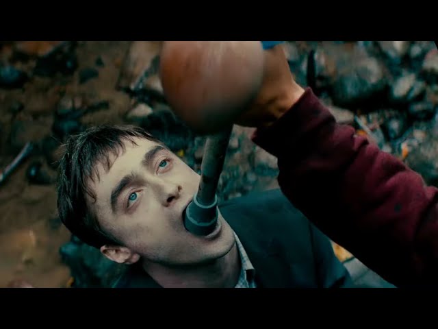 Man Saved by Dead Body | Swiss Army Man (2016) Explained in English | Swiss Army Man Summarized