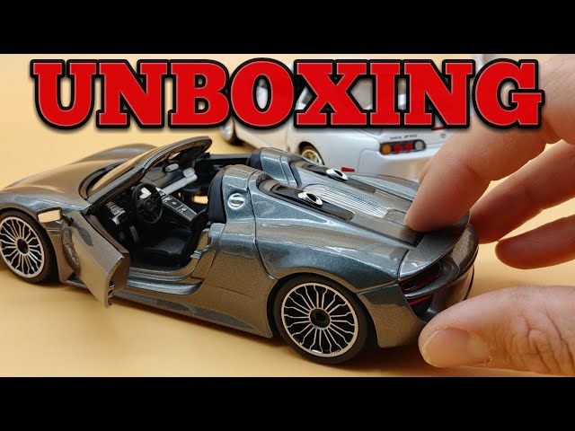 DIECAST UNBOXING - Porsche 918 Spyder 1/24 Scale Diecast Model Car by Bburago