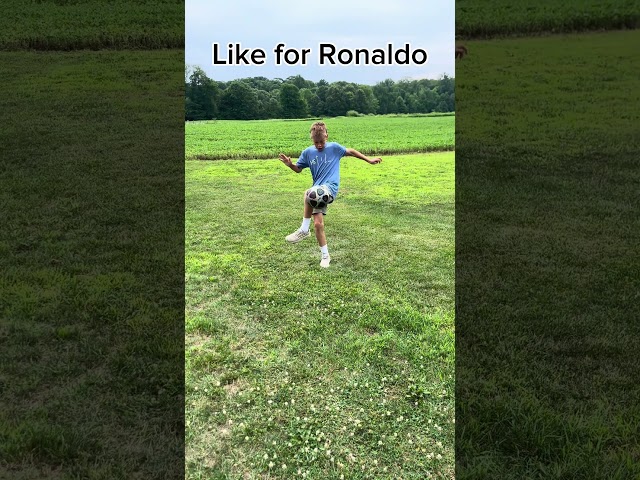 Messi or Ronaldo? #messi #ronaldo #soccer