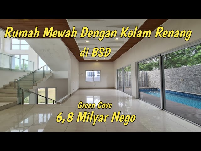 Luxury House With Pool in BSD Green Cove