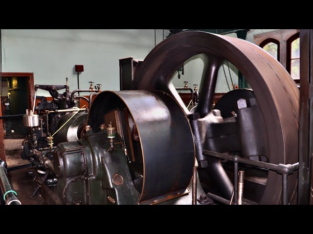 1914 RICHARD HORNSBY TWIN CYLINDER STOCKPORT GAS ENGINE - TEES COTTAGE PUMPING STATION IN DARLINGTON