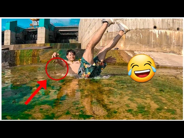 Hard splash doing tricks 😂(vlog)