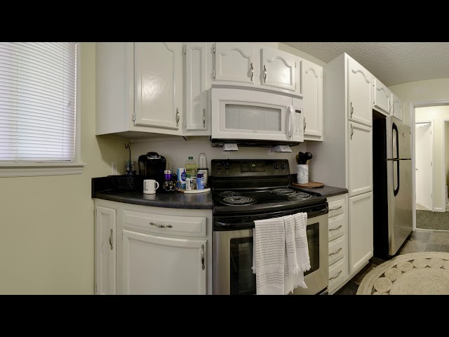 University Village - Kitchen (alt) | HPU | 360 VR