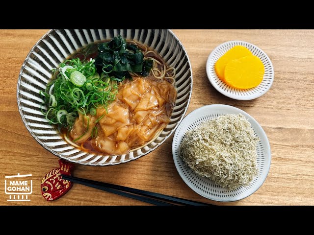 Soy Sauce Flavored Ramen / Rice Ball with Shaved Kelp