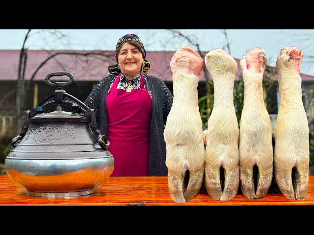 Grandma's Unique Beef Hooves Broth Recipe! Traditional Azerbaijani Dish.