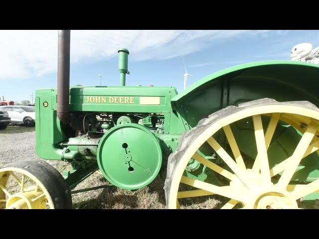 John Deere 1948 D Tractor Tracks To The Past 2022 8K VR180