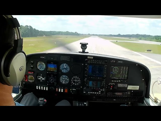 Diamond DA40 Commercial Level Landings Practice in real time