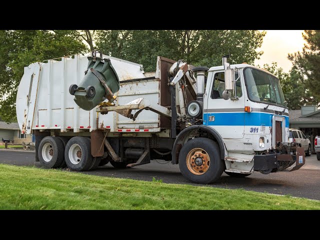 My Volvo Xpeditor/Heil Formula 7000 Garbage Truck In Action!