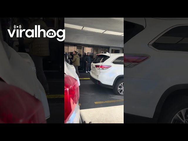 Staff Snaps Back At Irate Customer || ViralHog