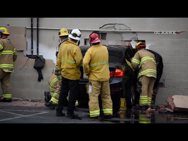 Garden Grove car into building