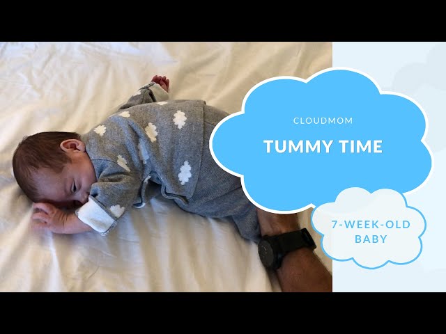 7 Week Old Baby: Tummy Time | Subt. ENG/ FR/ ES/ ZHO_CN | CloudMom