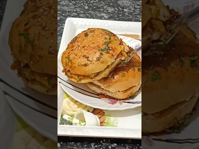 #masala tava burger with paneer#bachho ki favourite recipe#easy n yummy#cookwithpoonam9435