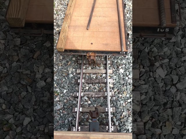 (Failing at) connecting 7.5" gauge railroad cars