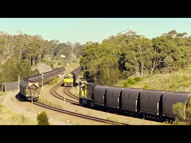 Bumper To Bumper Coal Trains Pt 2 - Genesee & Wyoming (One/Magnetic Rail) Has Priority Over Aurizon