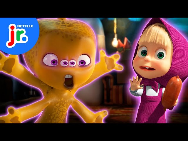 Attack of the Alien Mashas! 👽 Masha and the Bear | Netflix Jr