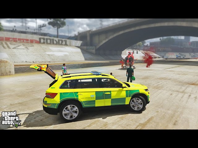 A shift as a London PARAMEDIC First Responder! | UK GTA 5 LSPDFR Mod