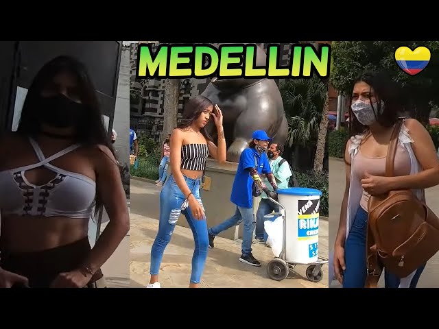 🇨🇴 Medellin Colombia Downtown Madness [FULL WALKING TOUR]