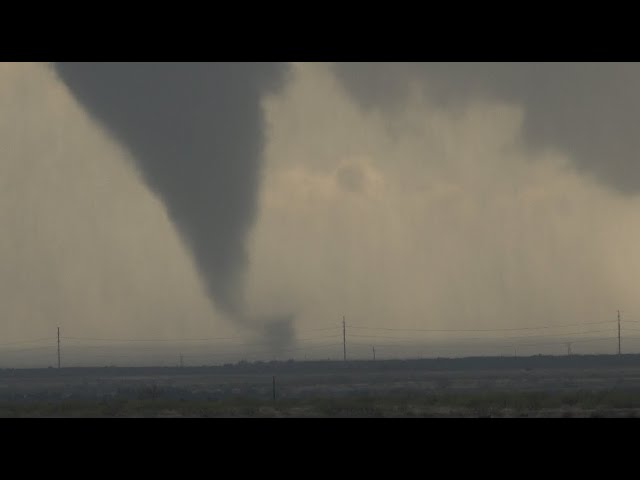 Multiple Photogenic Tornadoes near Vernon, TX - April 23, 2021