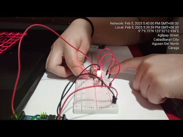 Controlling an LED by PWM: LED's brightness changing in real-time using a Potentiometer