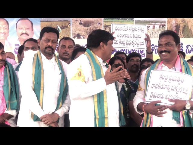 B.Vinod kumar addressing at Support of  Telangana farmers.