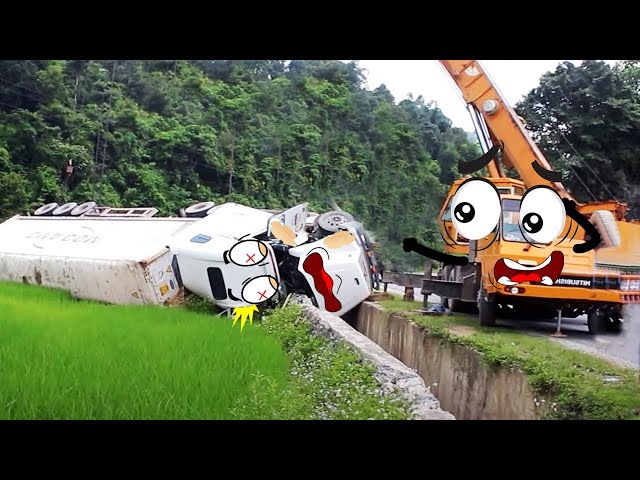 Mega Truck's In Danger !!! - Most Dangerous Transport Skills Operator | Woa Doodles