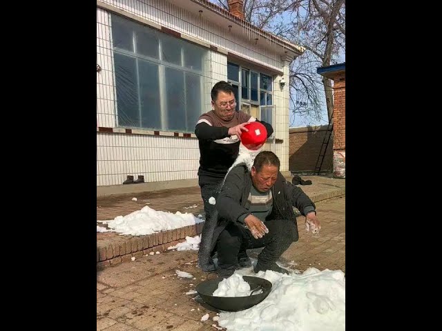 Using Snow To Trick Dad.#Funny#Funny Video