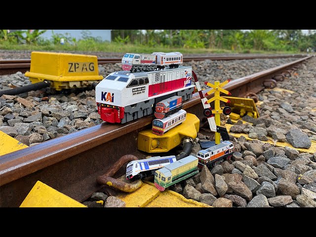 Mencari dan Merakit Kereta Api BB202,CC203,CC201,CC206 Vintage Perumka Di Rel Jalur Kuning