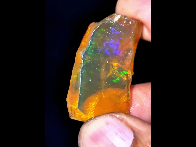 Amazing Natural Ethiopian opal rough Cristal opal rough rainbow fire opal rough..