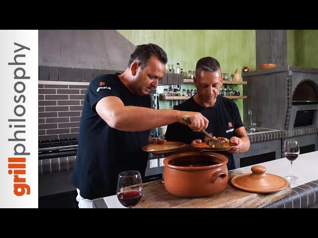 Goat stew gioulbasi recipe in wood-fired oven (EN subs) | Grill philosophy