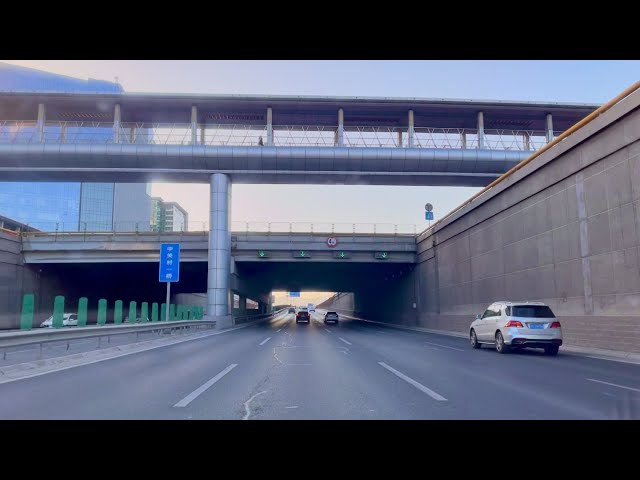 Driving around Beijing, from the North Fourth Ring Road to the South Fourth Ring Road