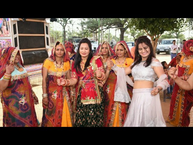 शेखावाटी शादी का बहुत ही सुंदर डांस || मारवाड़ी डीजे डांस || #djdance #shekhawatidress